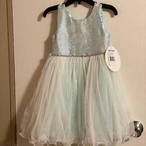 Formal dress ( little girls)